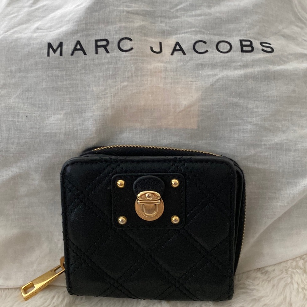 Marc Jacobs, black quilted, leather wallet!